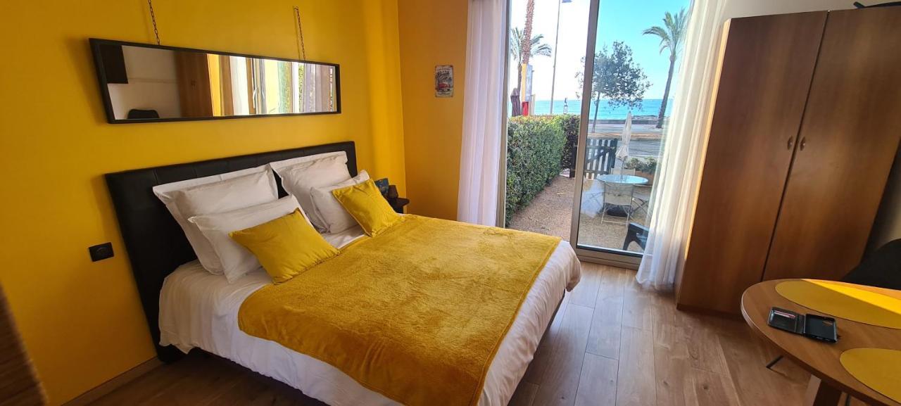 Studio de la plage - Mer, Terrasse et garage Cagnes-sur-Mer Eksteriør bilde