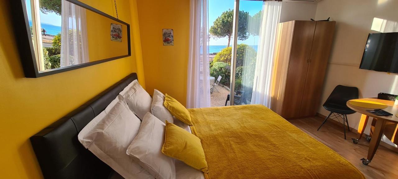 Studio de la plage - Mer, Terrasse et garage Cagnes-sur-Mer Eksteriør bilde